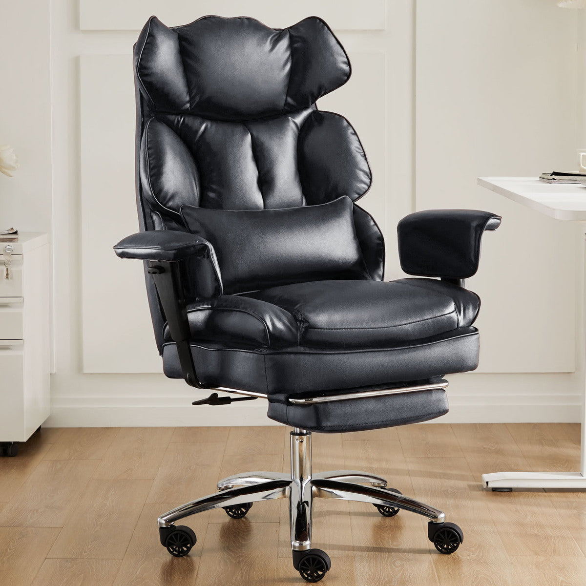Reclining Office Chair with Retractable Footrest