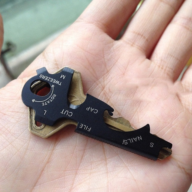 Practical 8-in-1 Multi Tools EDC Keychain