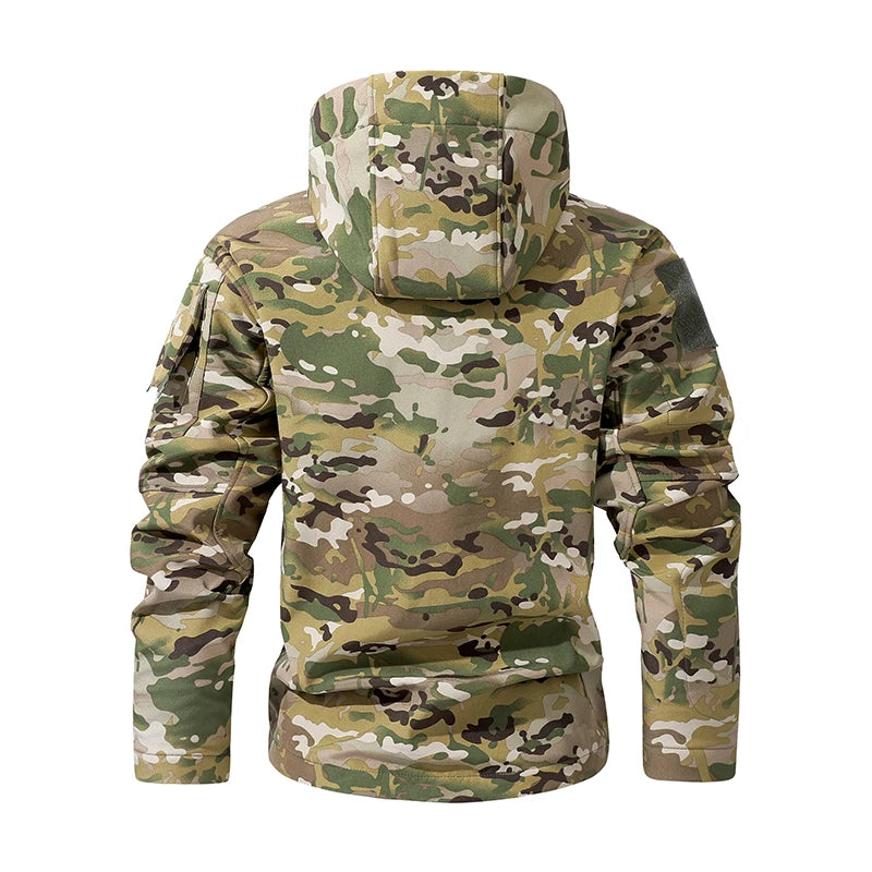 Men's softshell camo hunting jacket